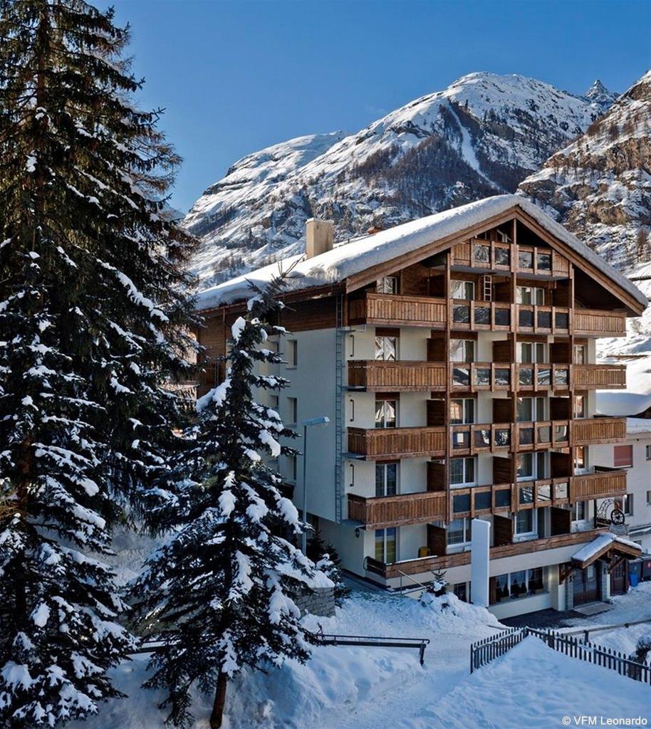 Hotel Holiday Zermatt Ngoại thất bức ảnh