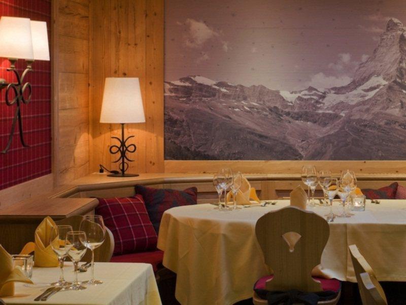 Hotel Holiday Zermatt Ngoại thất bức ảnh